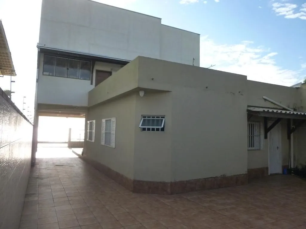 Dona Marta Villa Itapema 0*,